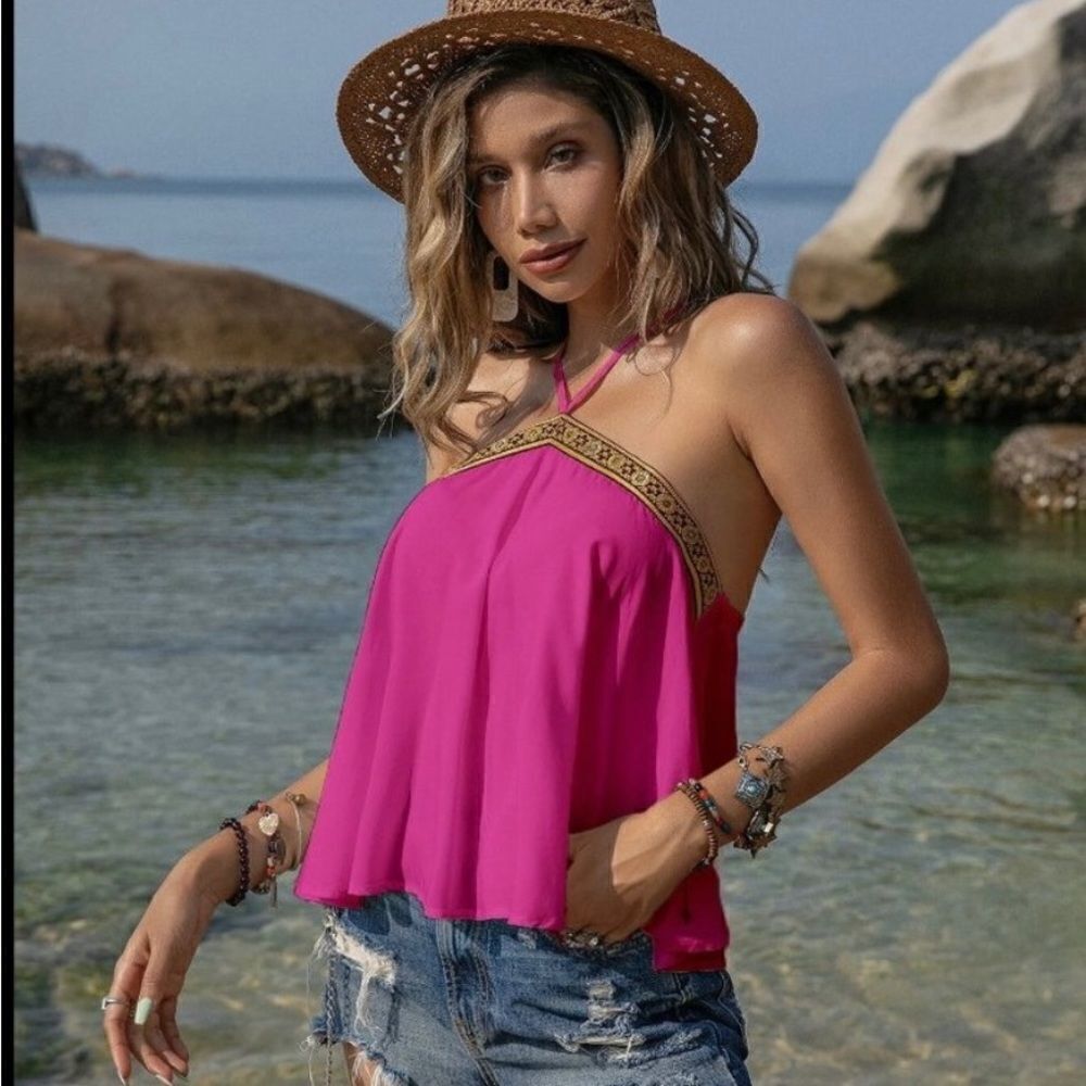 NWT Haltered detailed tank. Sizes S, M, L